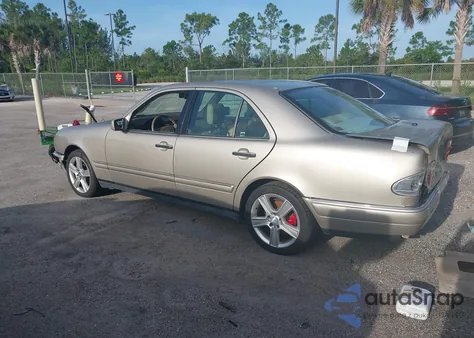 1997 Mercedes-Benz E 420 from USA, damaged, VIN WDBJF72F8VA519603